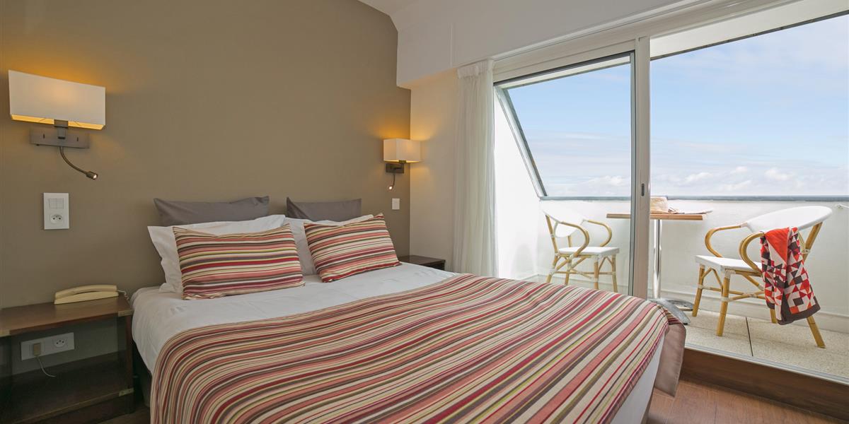 Chambres avec vue sur mer 4ème étage à l'hotel de la Plage Saint Pierre Quiberon en Bretagne Sud